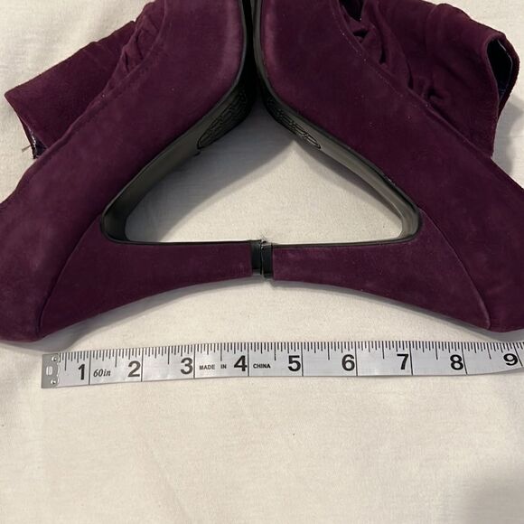 Purple Nine West size 6.5 suede shoes/booties with 4” heel EUC - Picture 11 of 11